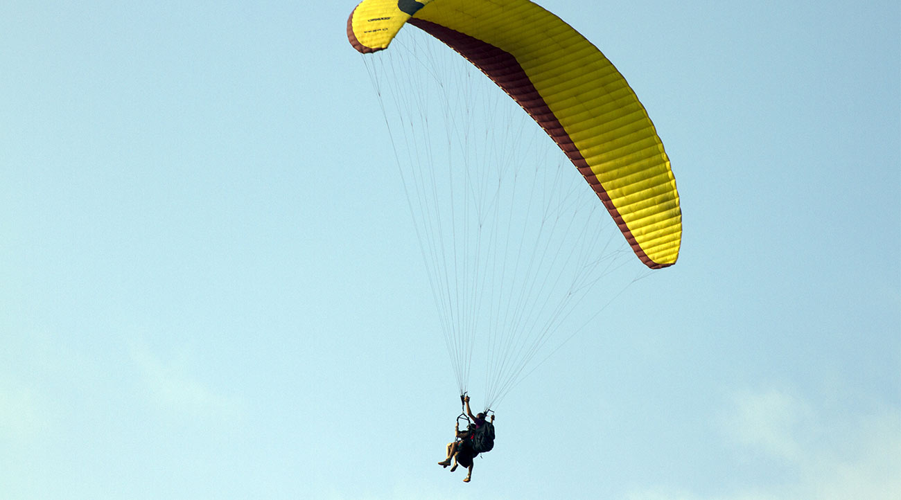 Two-Person Parachuting – A Great Valentine’s day Gift